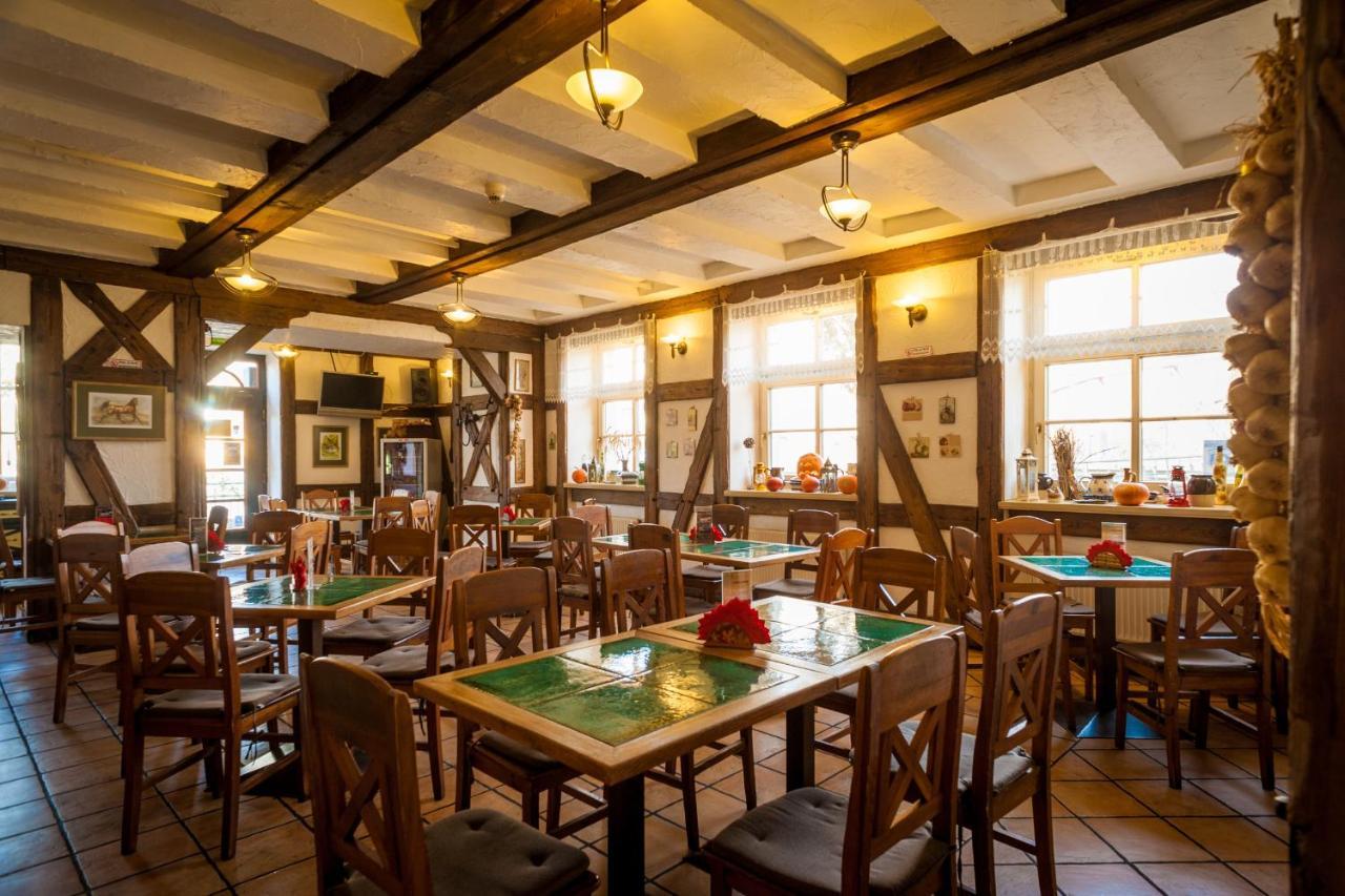 Schronisko Na Wyspie Hostel *
